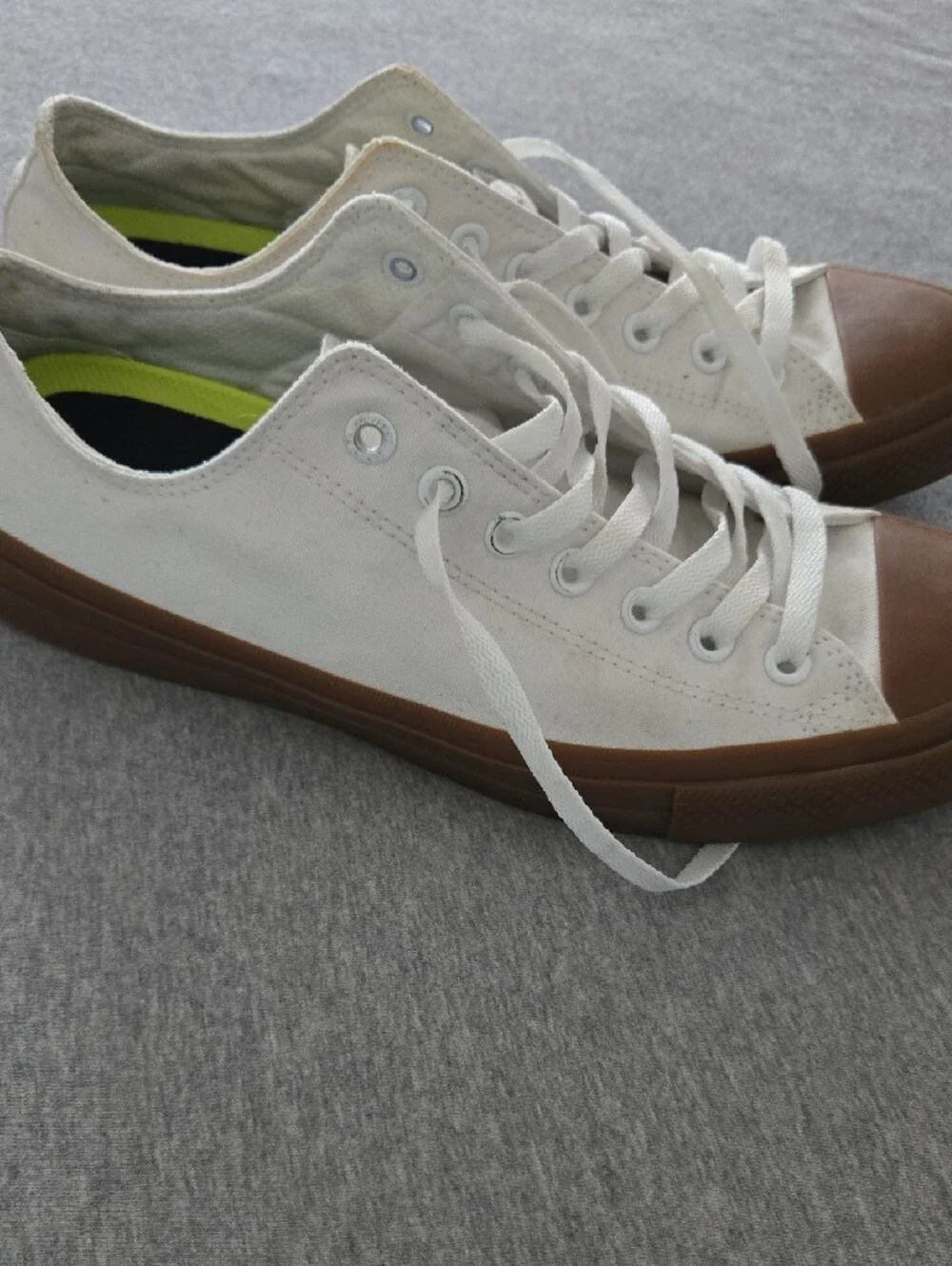 Converse white canvas